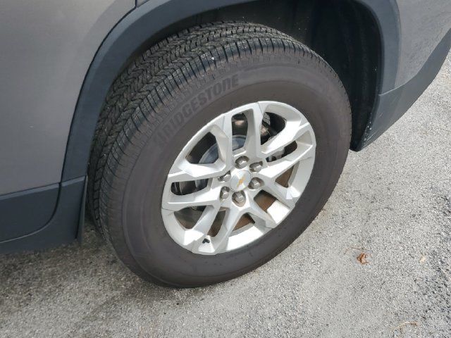 Used 2018 Chevrolet Traverse LT FWD image 8