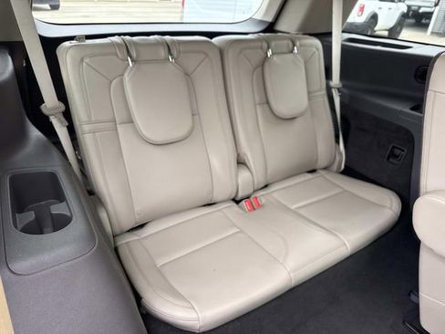 Used 2022 Lincoln Aviator Reserve image 7