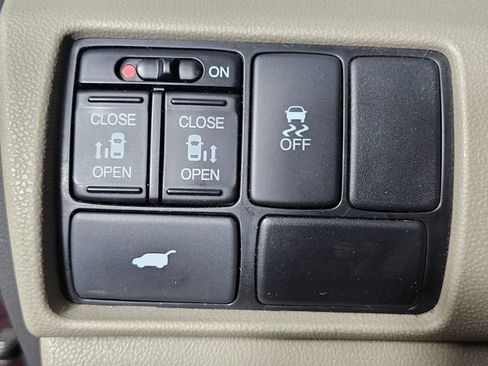 Used 2011 Honda Odyssey EX-L image 24