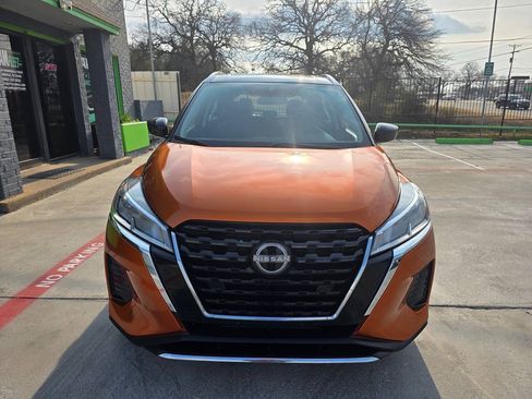 Used 2022 Nissan Kicks SV FWD image 7