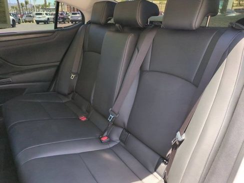 Used 2025 Lexus ES 300h w/ Premium Package FWD image 27