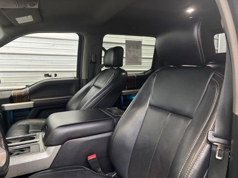 Used 2019 Ford F150 Lariat image 11