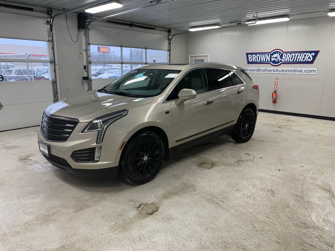 Used 2017 Cadillac XT5 Luxury AWD/4WD image 1