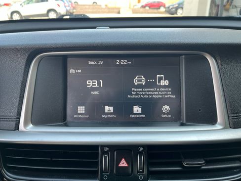 Used 2020 Kia Optima LX image 29