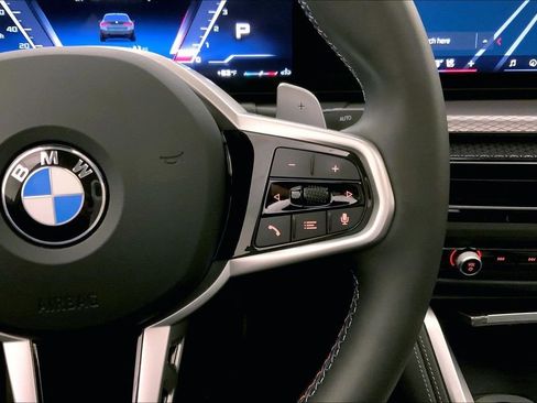 Used 2025 BMW M440i RWD image 19