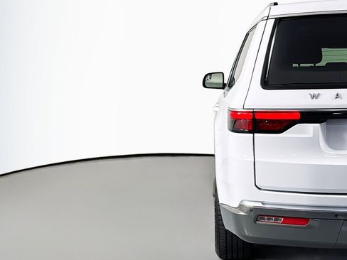 Used 2022 Jeep Wagoneer Series III image 15