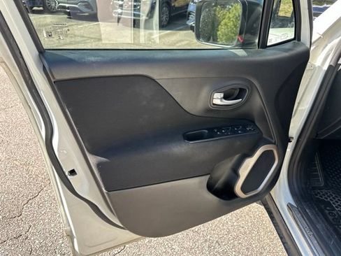 Used 2017 Jeep Renegade Sport w/ Power & Air Group AWD/4WD image 13