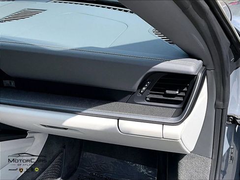 Used 2024 Porsche 911 Carrera 4S image 17