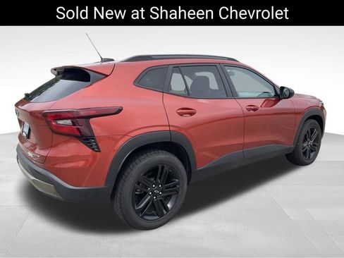 Used 2024 Chevrolet Trax ACTIV w/ Sunroof Package FWD image 7