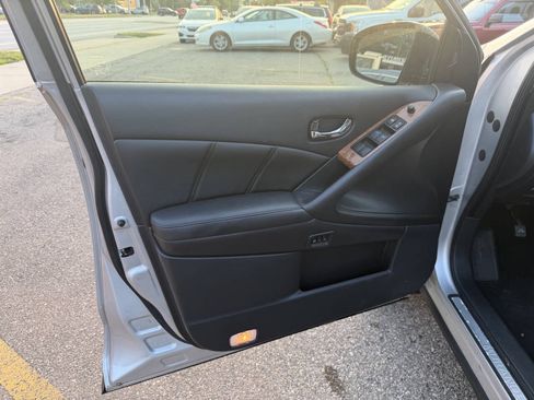 Used 2013 Nissan Murano LE w/ Platinum Pkg AWD/4WD image 25