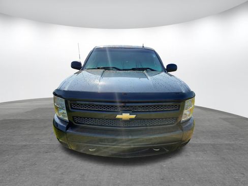 Used 2010 Chevrolet Silverado 1500 LT w/ Power Pack Plus RWD image 2