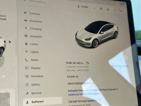 Used 2022 Tesla Model 3 Long Range AWD/4WD image 29