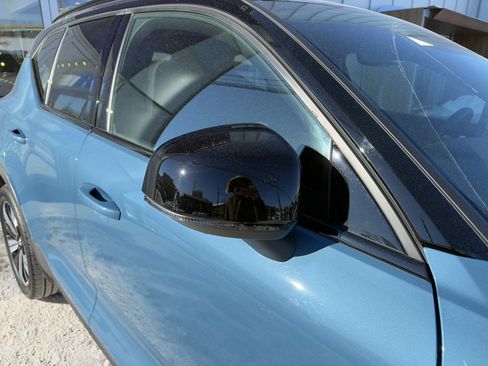 Certified 2023 Volvo XC40 Recharge Plus image 15