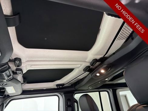 New 2026 Jeep Wrangler Unlimited Rubicon AWD/4WD image 21