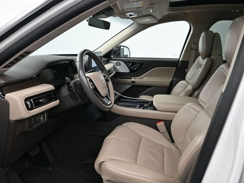 Used 2021 Lincoln Aviator Reserve w/ Equipment Group 202A image 4