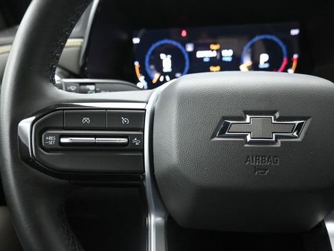 Used 2024 Chevrolet Colorado ZR2 AWD/4WD image 25
