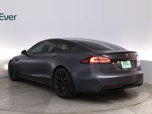 Used 2022 Tesla Model S Plaid image 17