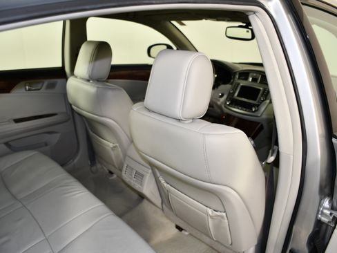 Used 2012 Toyota Avalon Limited FWD image 44