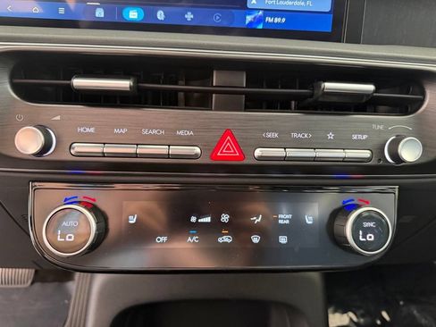 Used 2026 Hyundai Palisade SEL FWD image 46