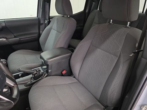 Used 2019 Toyota Tacoma TRD Off-Road image 21