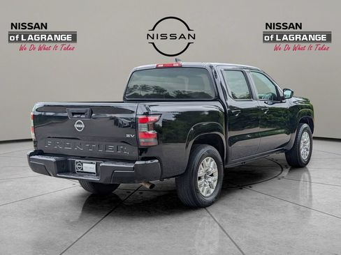 Used 2022 Nissan Frontier SV RWD image 5