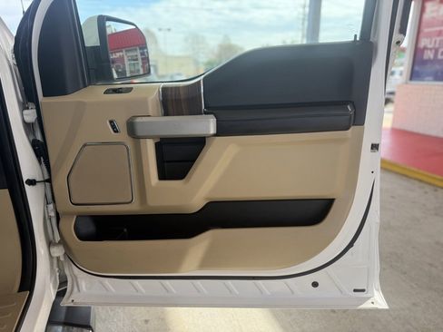 Used 2015 Ford F150 Lariat w/ Equipment Group 501A Mid image 20