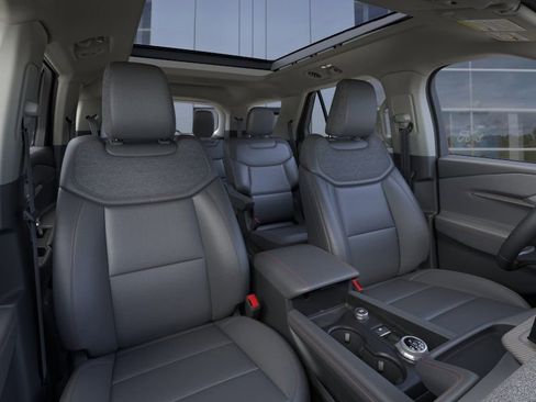 New 2026 Ford Explorer Active AWD/4WD image 10