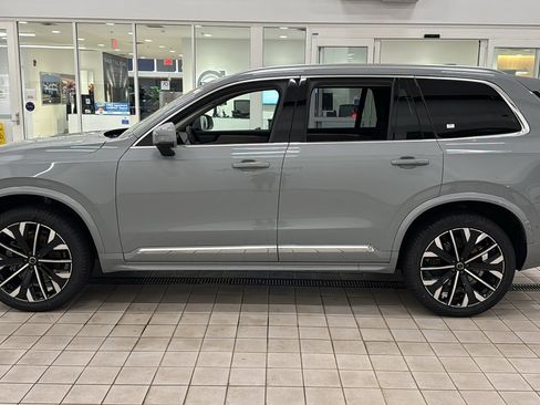 Used 2026 Volvo XC90 B6 Plus w/ Protection Package Premier image 8