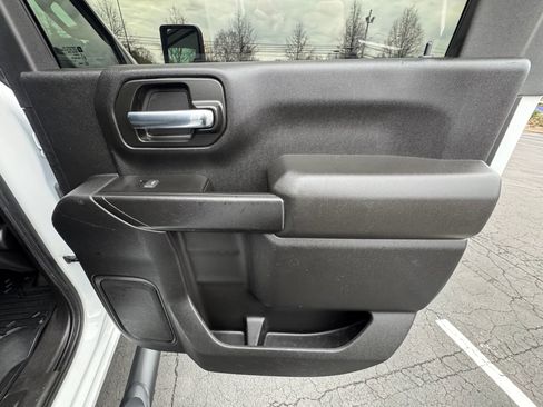 Used 2021 Chevrolet Silverado 2500 Custom w/ Custom Value Package image 21