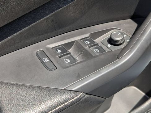 Used 2025 Volkswagen Jetta Sport FWD image 13