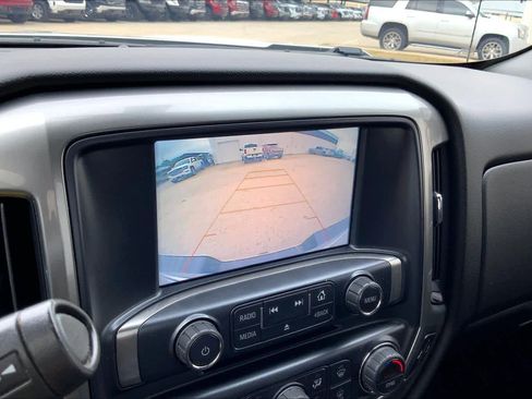 Used 2018 Chevrolet Silverado 1500 LT w/ Texas Edition image 27