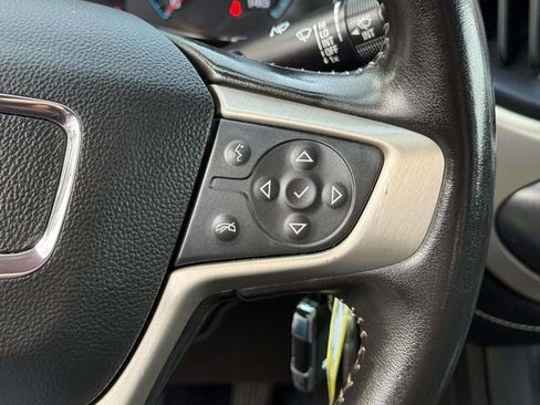 Certified 2022 GMC Canyon Denali w/ Denali Black Edition Package AWD/4WD image 19