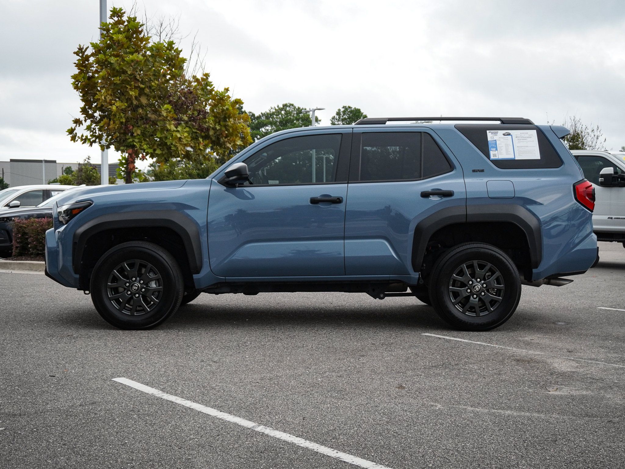 Used 2025 Toyota 4Runner SR5 RWD image 7