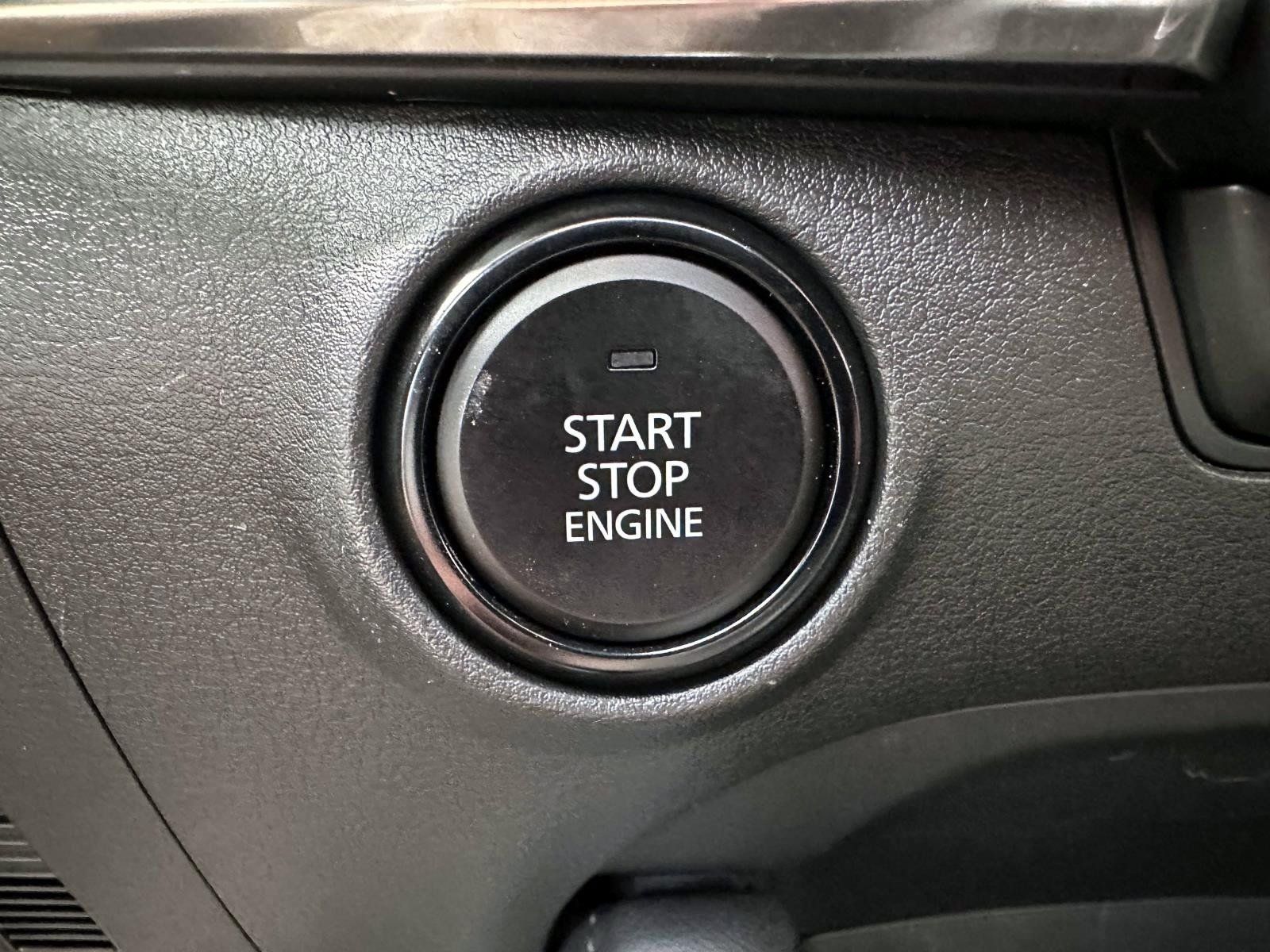 Used 2024 MAZDA MAZDA3 s FWD image 25