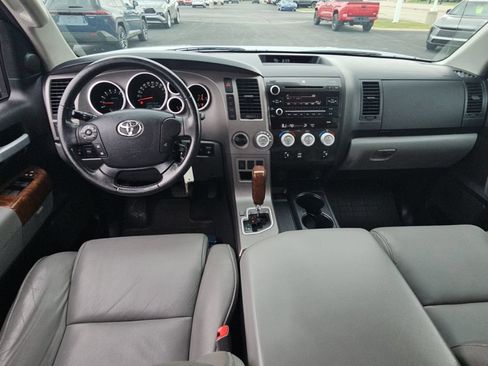 Used 2013 Toyota Tundra Limited AWD/4WD image 8