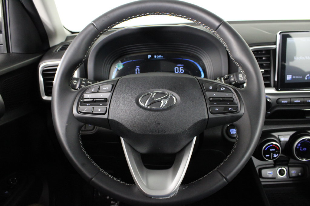 Certified 2026 Hyundai Venue SEL FWD image 10