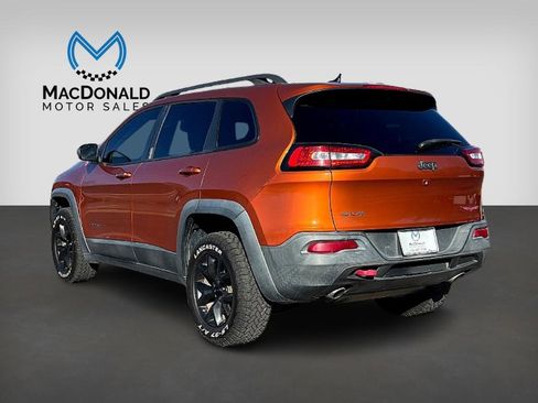 Used 2015 Jeep Cherokee Trailhawk w/ Comfort/Convenience Group image 8