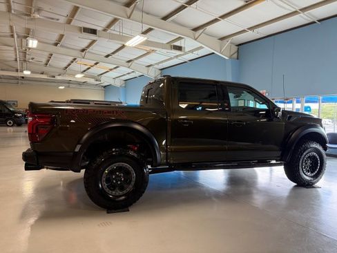 New 2025 Ford F150 Raptor AWD/4WD image 8