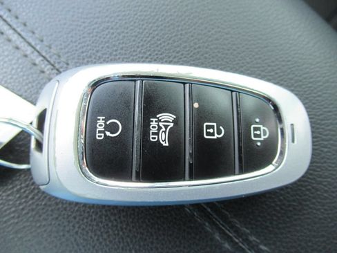 Used 2022 Hyundai Tucson SEL FWD image 29