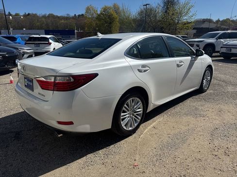 Used 2014 Lexus ES 350 w/ Luxury Package FWD image 6