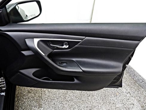 Used 2015 Nissan Altima 2.5 S w/ Power Driver Seat Package image 11