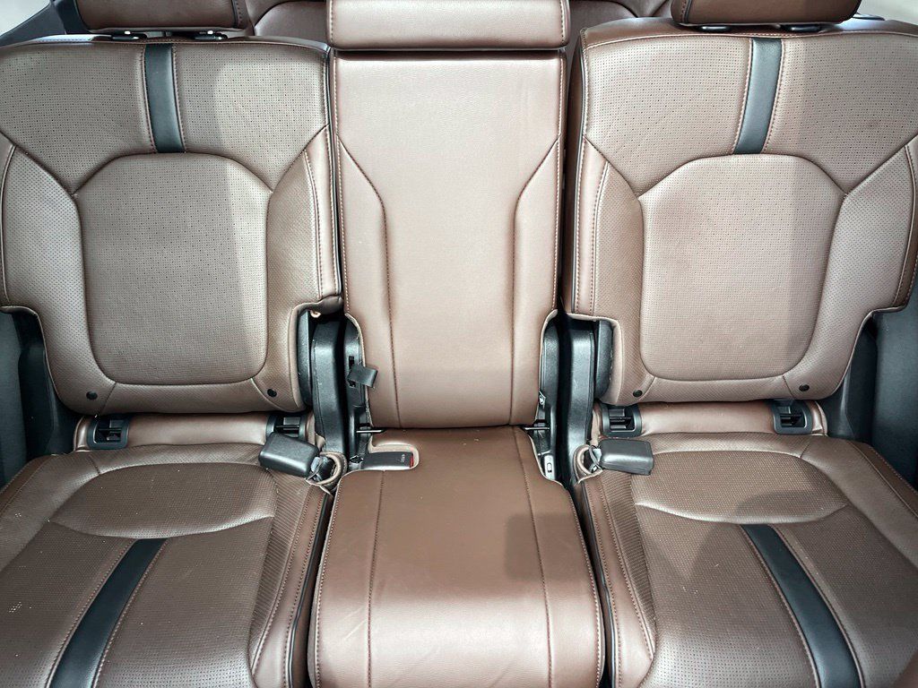 Used 2024 Honda Pilot Elite image 18