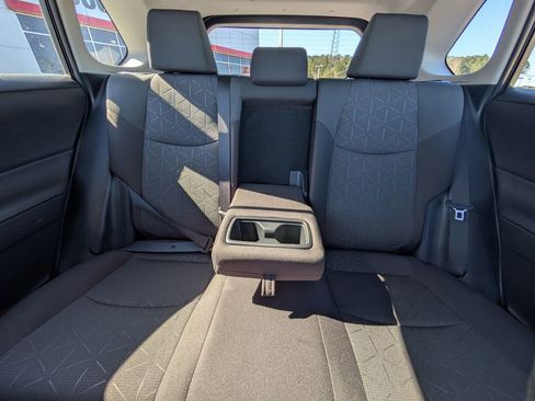 Used 2022 Toyota RAV4 XLE image 25
