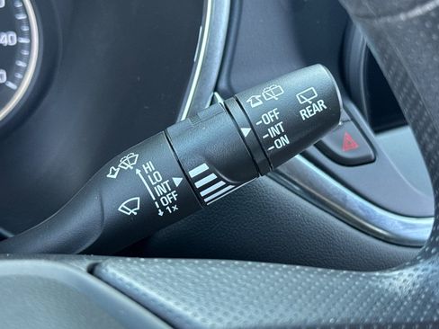 Used 2023 Chevrolet Blazer LT image 39