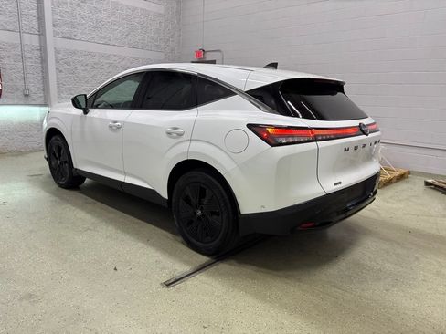 Used 2025 Nissan Murano SV AWD/4WD image 6