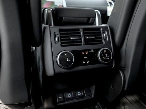 New 2026 Land Rover Discovery Dynamic SE AWD/4WD image 17