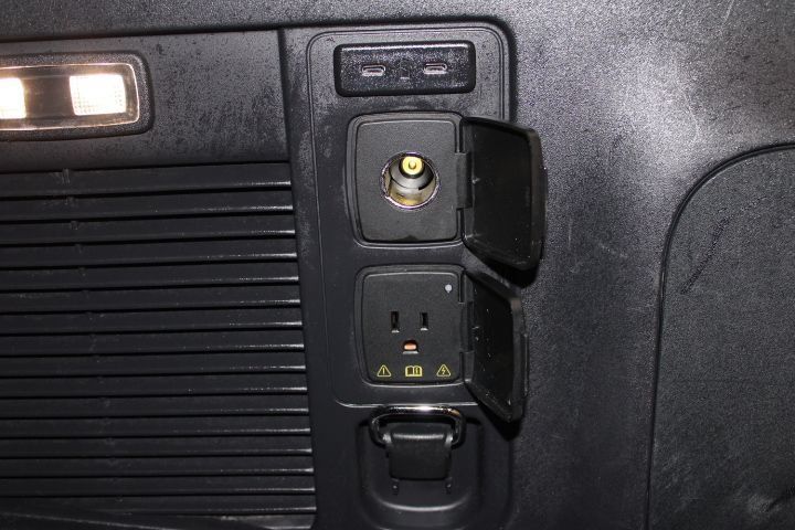 Used 2025 Ford Expedition Tremor AWD/4WD image 18