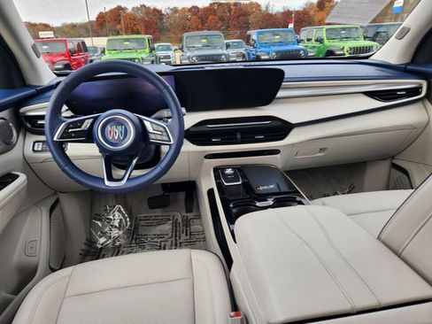Used 2025 Buick Enclave Avenir w/ Trailering Package, 5000 lbs. image 11