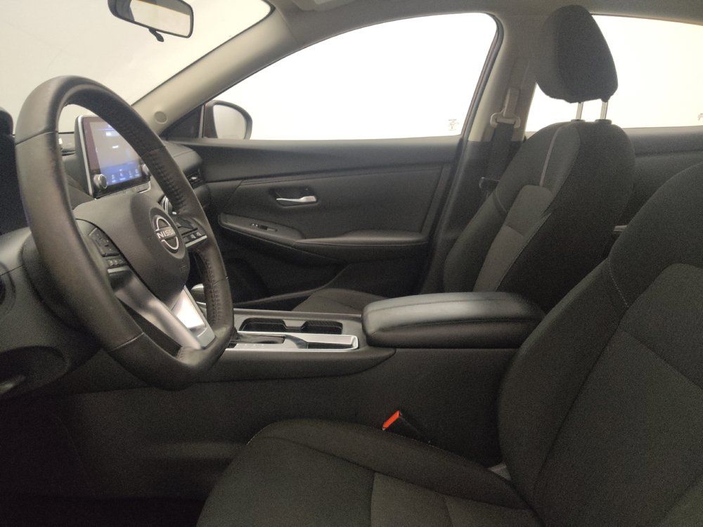 Used 2025 Nissan Sentra SV w/ All-Weather Package FWD image 17
