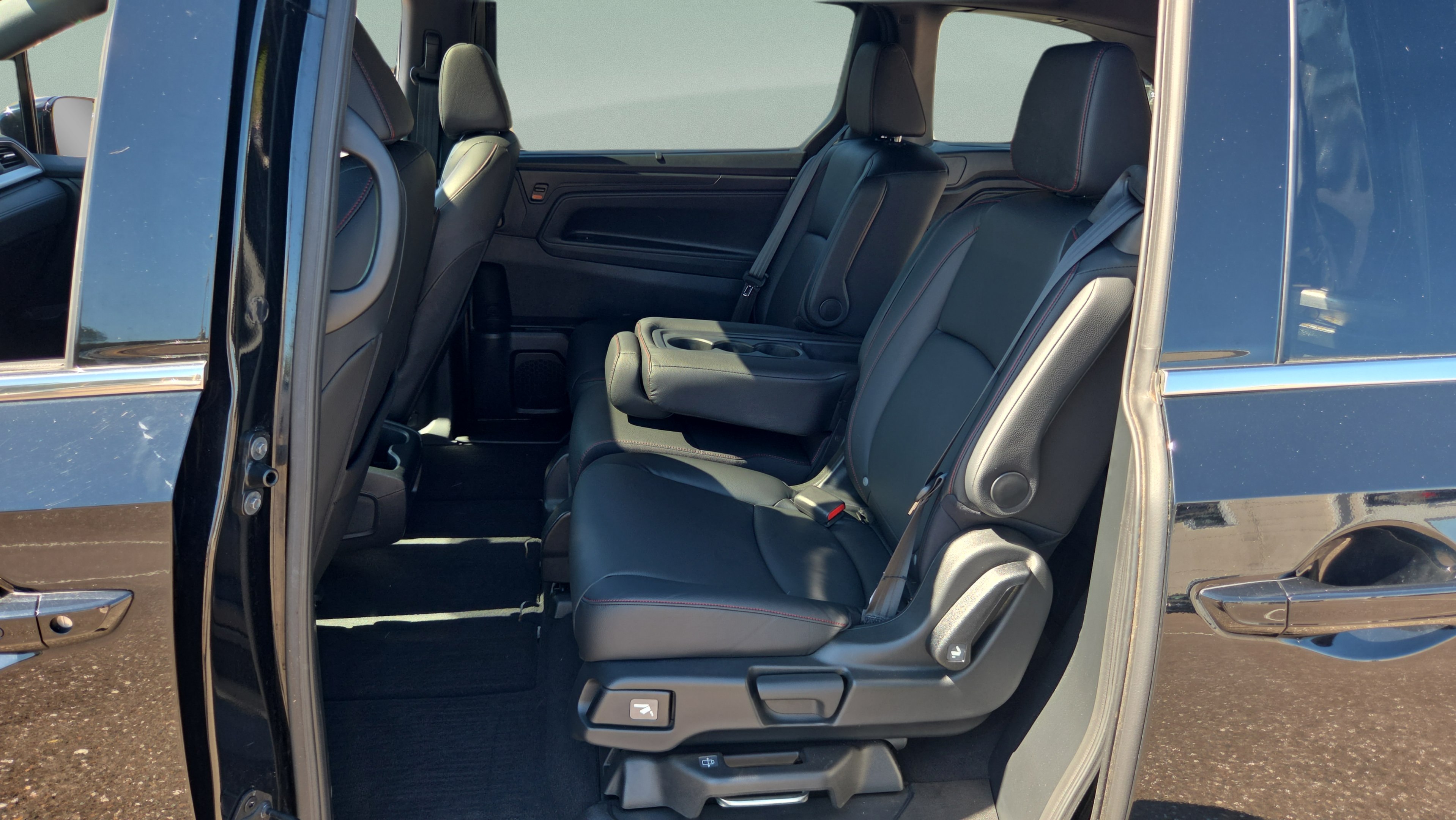 Used 2023 Honda Odyssey Sport image 17